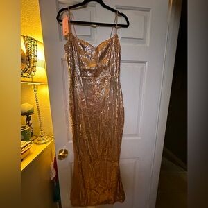NWOT Gold sequins dress